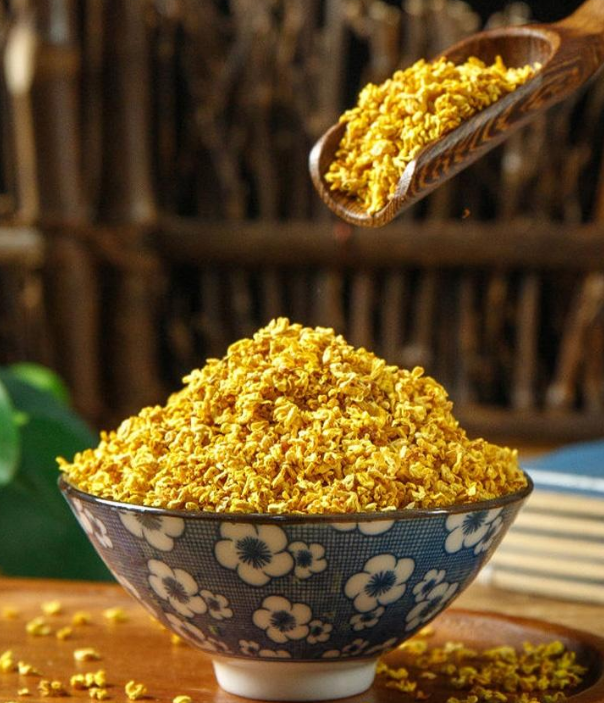 新北石碇桂花乾，無農藥，無添加劑，無熏硫，自然農法種植，美容養顏，緩解腸胃不適，消除口臭，綠色天然的養生佳品。一罐可沖泡50次。